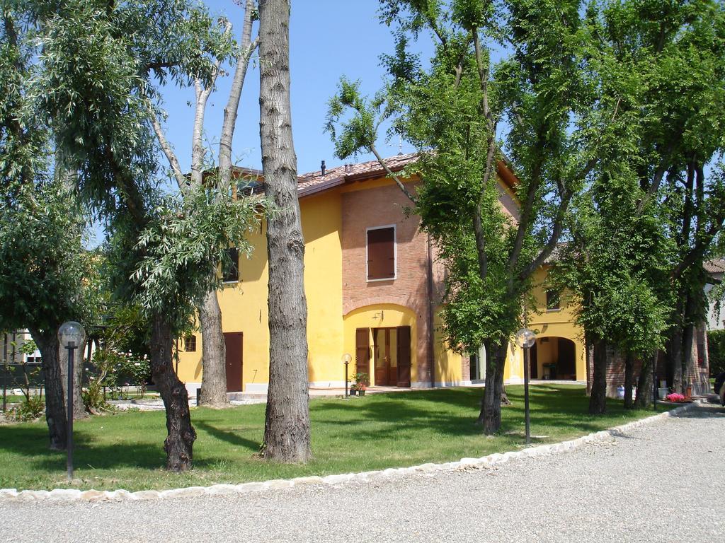 Fondo Giardinetto Hotel San Cesario Sul Panaro Ngoại thất bức ảnh